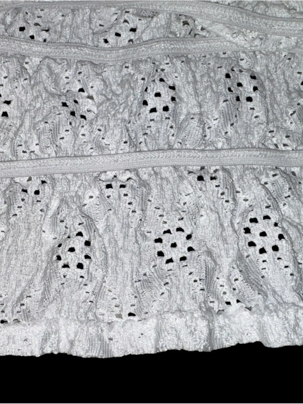 Zara White Eyelet Puff Sleeve Peplum Coquette Crop Top Size Medium